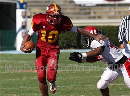 Thumbnail 2 in Byrd vs. Seventy-First (NCHSAA 4-A Football Final) photogallery.
