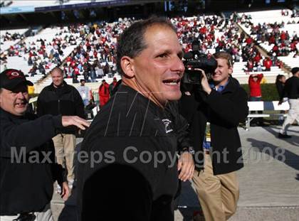 Thumbnail 1 in Byrd vs. Seventy-First (NCHSAA 4-A Football Final) photogallery.