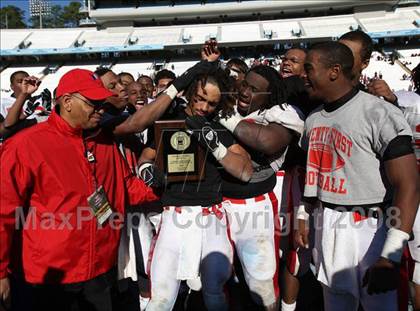 Thumbnail 1 in Byrd vs. Seventy-First (NCHSAA 4-A Football Final) photogallery.