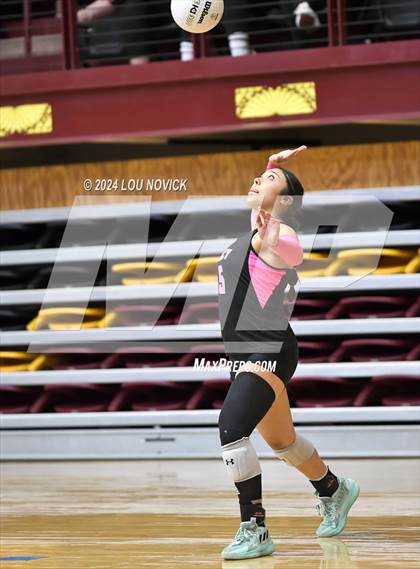 Thumbnail 3 in Legacy Academy vs. West Las Vegas photogallery.
