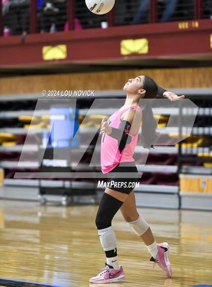 Thumbnail 2 in Legacy Academy vs. West Las Vegas photogallery.