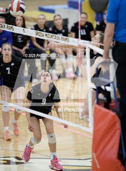 Thumbnail 2 in Longmont vs Green Mountain (CHSAA 4A Regional) photogallery.