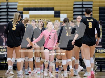 Thumbnail 3 in Longmont vs Green Mountain (CHSAA 4A Regional) photogallery.