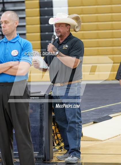 Thumbnail 1 in Longmont vs Green Mountain (CHSAA 4A Regional) photogallery.