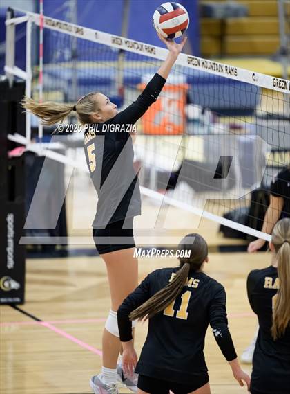 Thumbnail 2 in Longmont vs Green Mountain (CHSAA 4A Regional) photogallery.