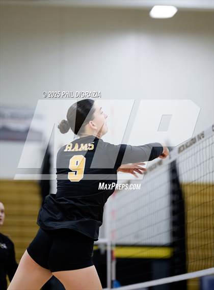 Thumbnail 2 in Longmont vs Green Mountain (CHSAA 4A Regional) photogallery.