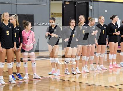 Thumbnail 3 in Longmont vs Green Mountain (CHSAA 4A Regional) photogallery.