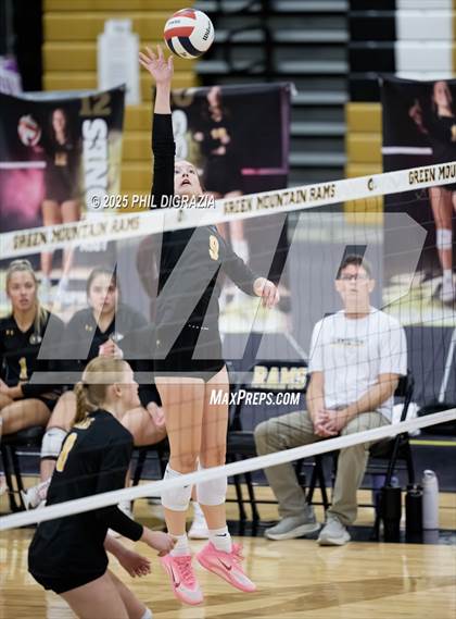 Thumbnail 2 in Longmont vs Green Mountain (CHSAA 4A Regional) photogallery.