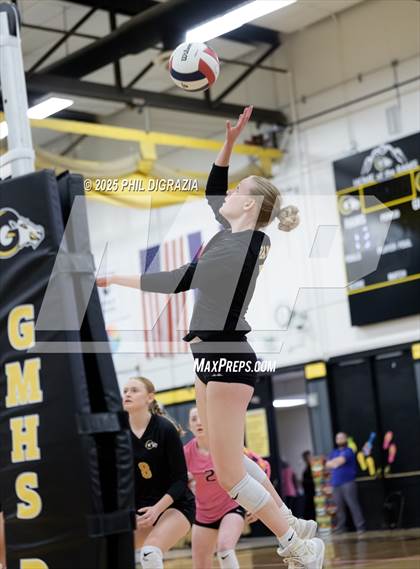 Thumbnail 2 in Longmont vs Green Mountain (CHSAA 4A Regional) photogallery.