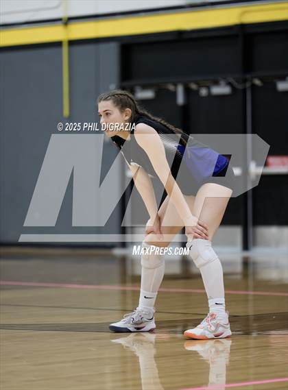 Thumbnail 2 in Longmont vs Green Mountain (CHSAA 4A Regional) photogallery.