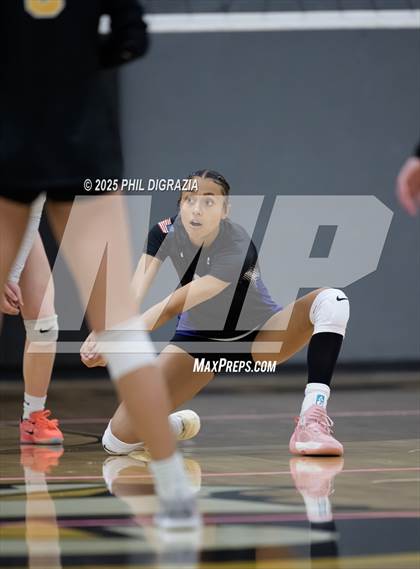 Thumbnail 2 in Longmont vs Green Mountain (CHSAA 4A Regional) photogallery.