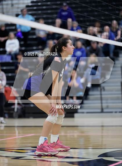 Thumbnail 2 in Longmont vs Green Mountain (CHSAA 4A Regional) photogallery.