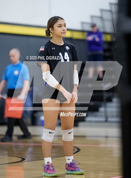 Thumbnail 2 in Longmont vs Green Mountain (CHSAA 4A Regional) photogallery.