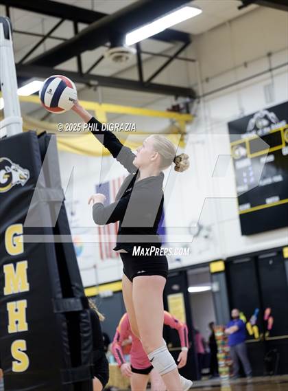 Thumbnail 3 in Longmont vs Green Mountain (CHSAA 4A Regional) photogallery.