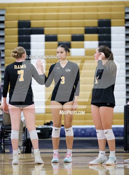 Thumbnail 3 in Longmont vs Green Mountain (CHSAA 4A Regional) photogallery.