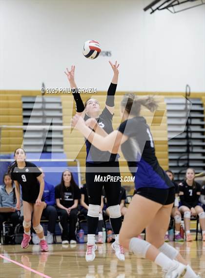 Thumbnail 3 in Longmont vs Green Mountain (CHSAA 4A Regional) photogallery.