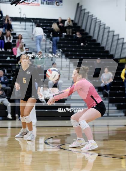 Thumbnail 2 in Longmont vs Green Mountain (CHSAA 4A Regional) photogallery.