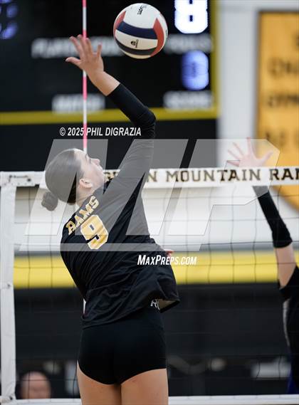 Thumbnail 2 in Longmont vs Green Mountain (CHSAA 4A Regional) photogallery.