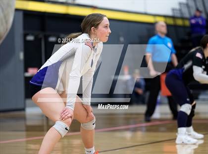 Thumbnail 3 in Longmont vs Green Mountain (CHSAA 4A Regional) photogallery.