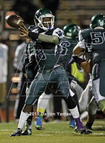 Thumbnail 1 in El Cerrito vs. Salesian College Preparatory photogallery.
