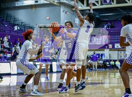 Thumbnail 1 in Quincy vs. MacArthur (Prairie Farms Holiday Classic) photogallery.