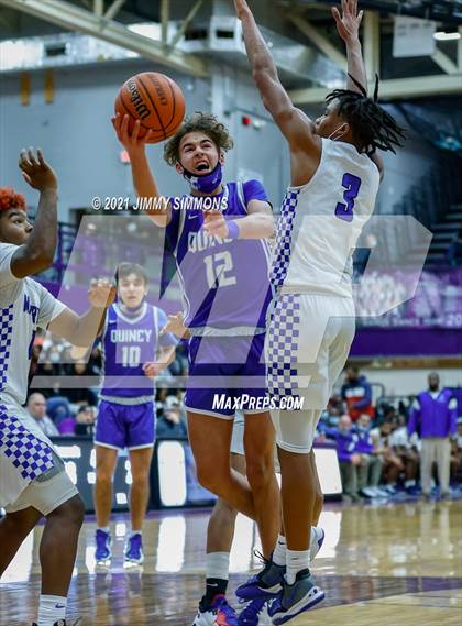 Thumbnail 2 in Quincy vs. MacArthur (Prairie Farms Holiday Classic) photogallery.