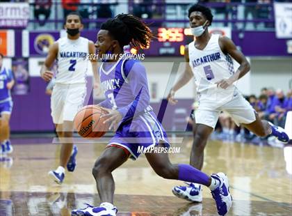 Thumbnail 1 in Quincy vs. MacArthur (Prairie Farms Holiday Classic) photogallery.