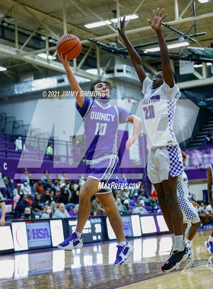 Thumbnail 1 in Quincy vs. MacArthur (Prairie Farms Holiday Classic) photogallery.