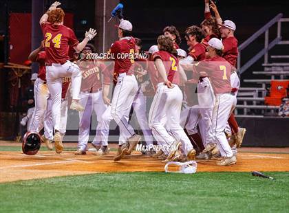 Thumbnail 3 in Kell @ Lassiter photogallery.