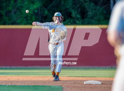 Thumbnail 1 in Kell @ Lassiter photogallery.