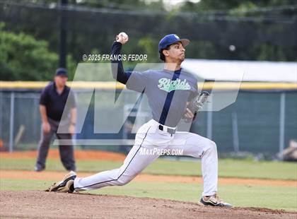 Thumbnail 3 in East Bay @ Sumner (Fall) photogallery.