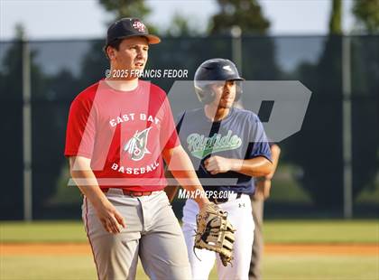 Thumbnail 1 in East Bay @ Sumner (Fall) photogallery.