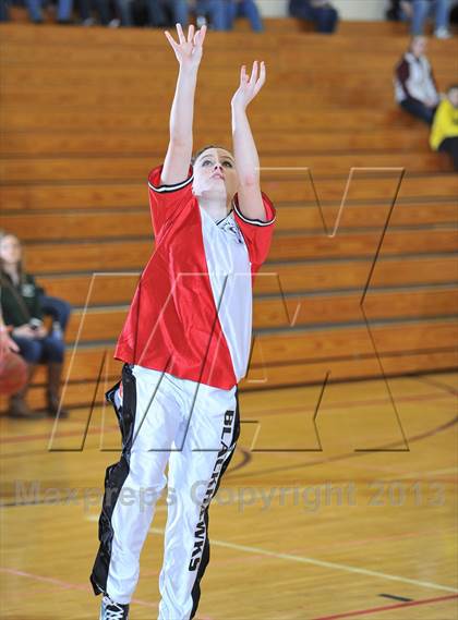 Thumbnail 3 in Owen-Withee vs Fall Creek (Cloverbelt Crossover)  photogallery.