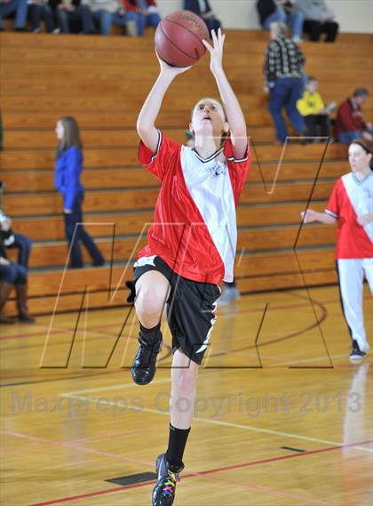 Thumbnail 2 in Owen-Withee vs Fall Creek (Cloverbelt Crossover)  photogallery.