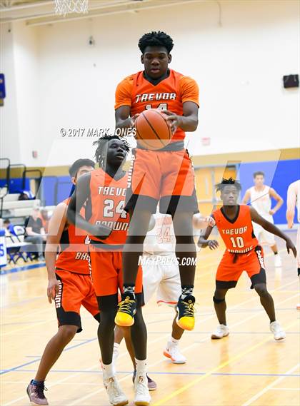 Thumbnail 1 in Browne vs. Thunderbird (Sunnyslope Hoopsgiving Tournament) photogallery.