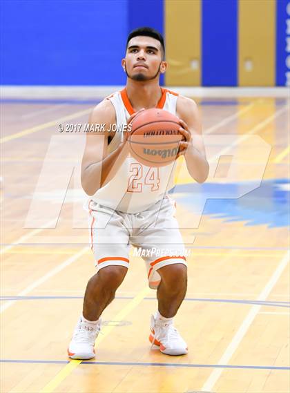 Thumbnail 3 in Browne vs. Thunderbird (Sunnyslope Hoopsgiving Tournament) photogallery.