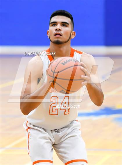 Thumbnail 3 in Browne vs. Thunderbird (Sunnyslope Hoopsgiving Tournament) photogallery.