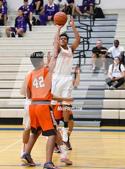 Thumbnail 3 in Browne vs. Thunderbird (Sunnyslope Hoopsgiving Tournament) photogallery.