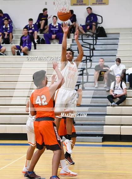 Thumbnail 2 in Browne vs. Thunderbird (Sunnyslope Hoopsgiving Tournament) photogallery.