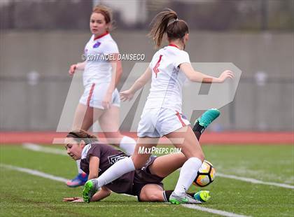 Thumbnail 2 in St. Ignatius vs Saint Francis photogallery.
