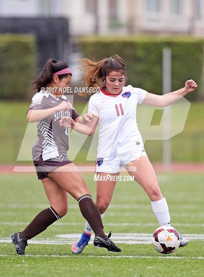 Thumbnail 2 in St. Ignatius vs Saint Francis photogallery.
