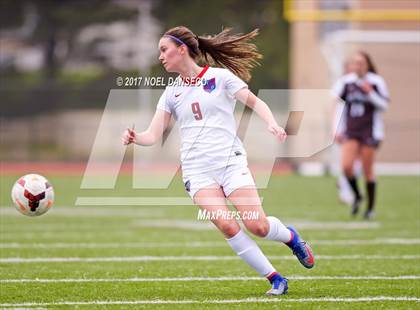 Thumbnail 3 in St. Ignatius vs Saint Francis photogallery.