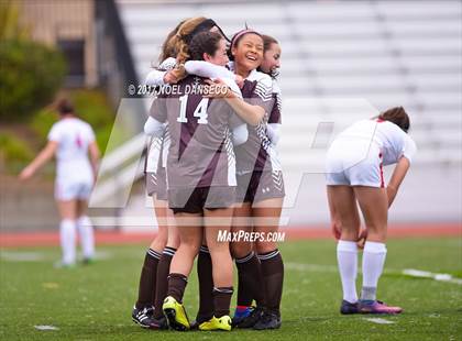 Thumbnail 3 in St. Ignatius vs Saint Francis photogallery.