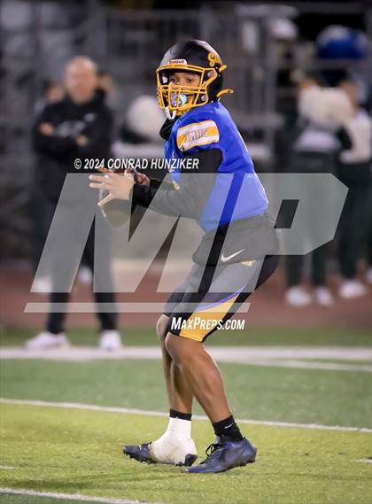 Thumbnail 3 in Schurr @ Muir (CIF-SS Division 6 Round 1) photogallery.