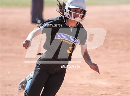 Thumbnail 1 in Valley Christian vs. Pima photogallery.