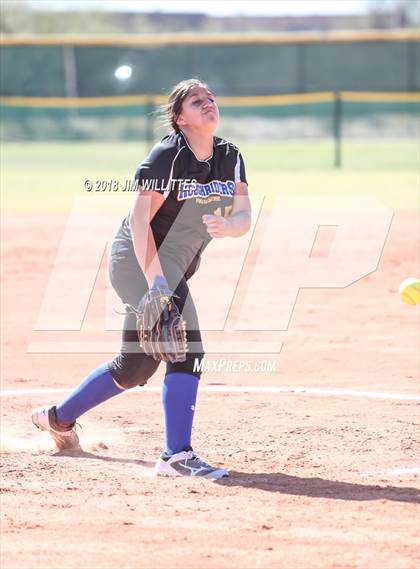 Thumbnail 2 in Valley Christian vs. Pima photogallery.