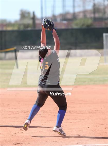 Thumbnail 3 in Valley Christian vs. Pima photogallery.