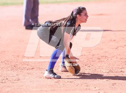 Thumbnail 3 in Valley Christian vs. Pima photogallery.