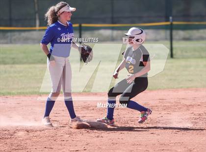 Thumbnail 1 in Valley Christian vs. Pima photogallery.