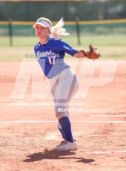 Thumbnail 1 in Valley Christian vs. Pima photogallery.